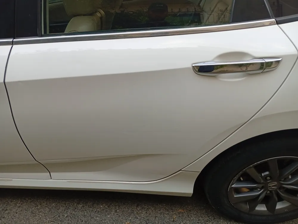 Rear_left_door image