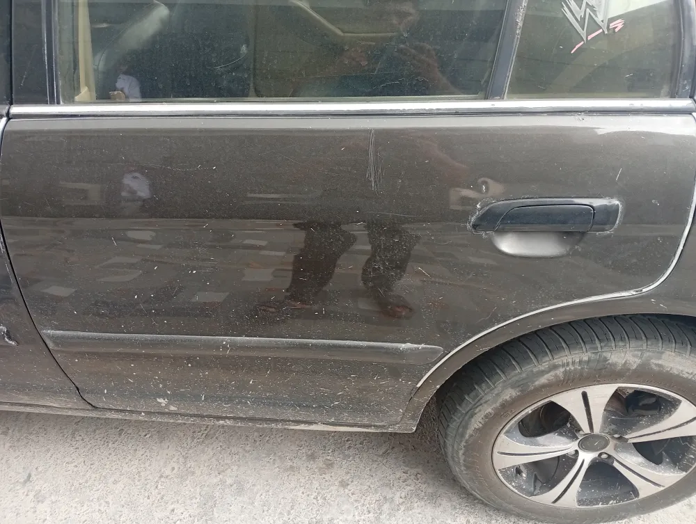Rear_left_door image