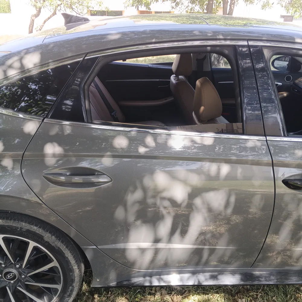 Rear_right_door image