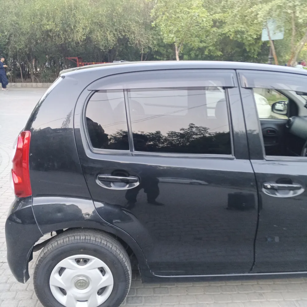 Rear_right_door image