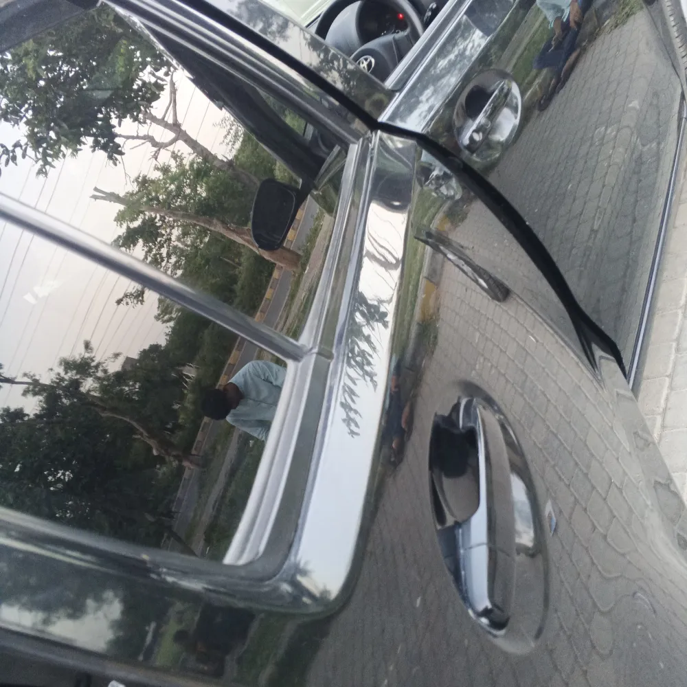 Rear_right_door image