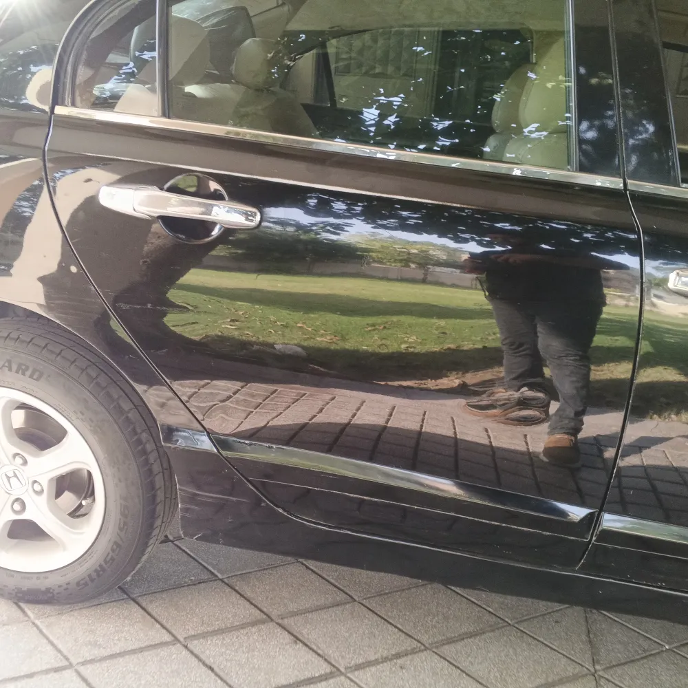 Rear_right_door image