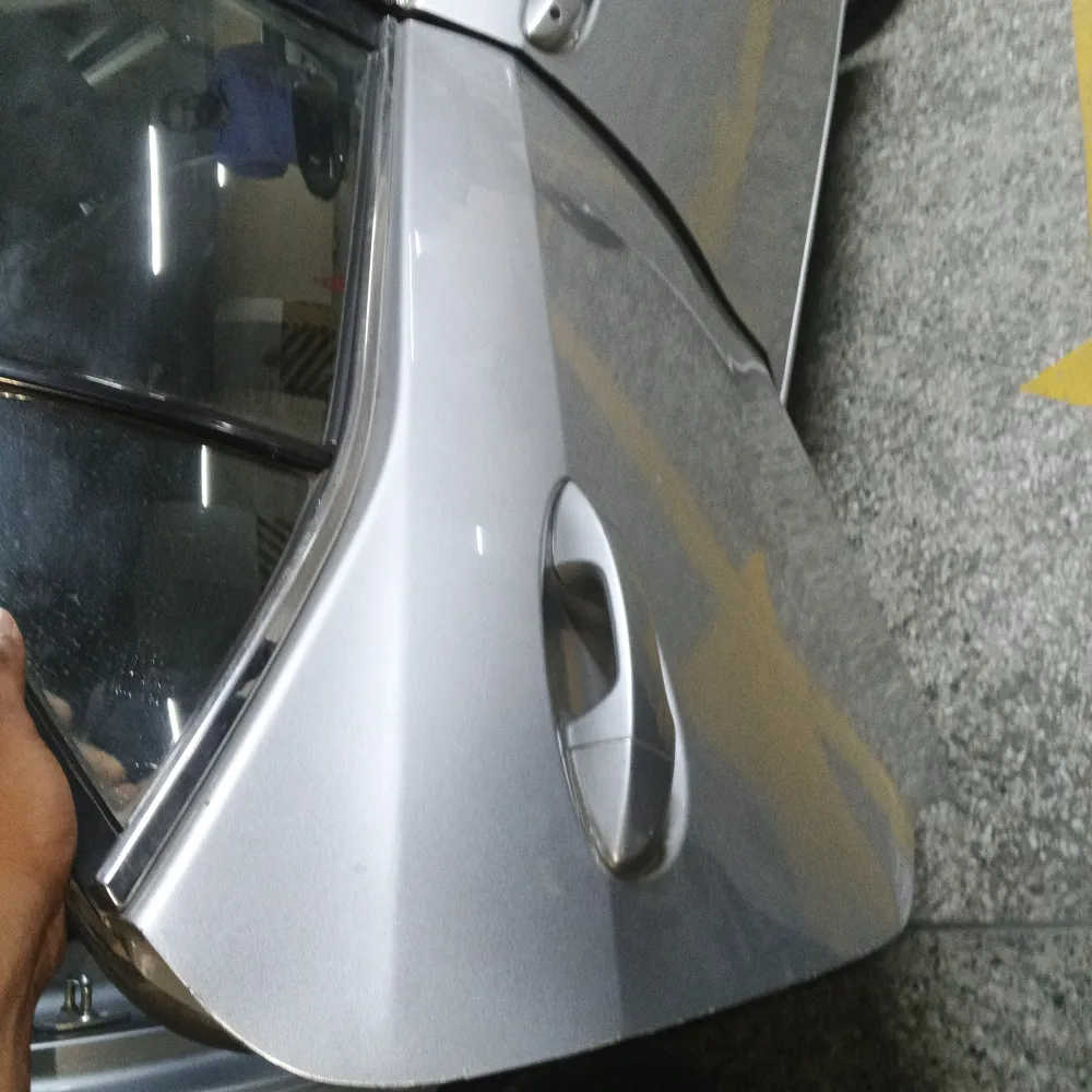 Rear_right_door image