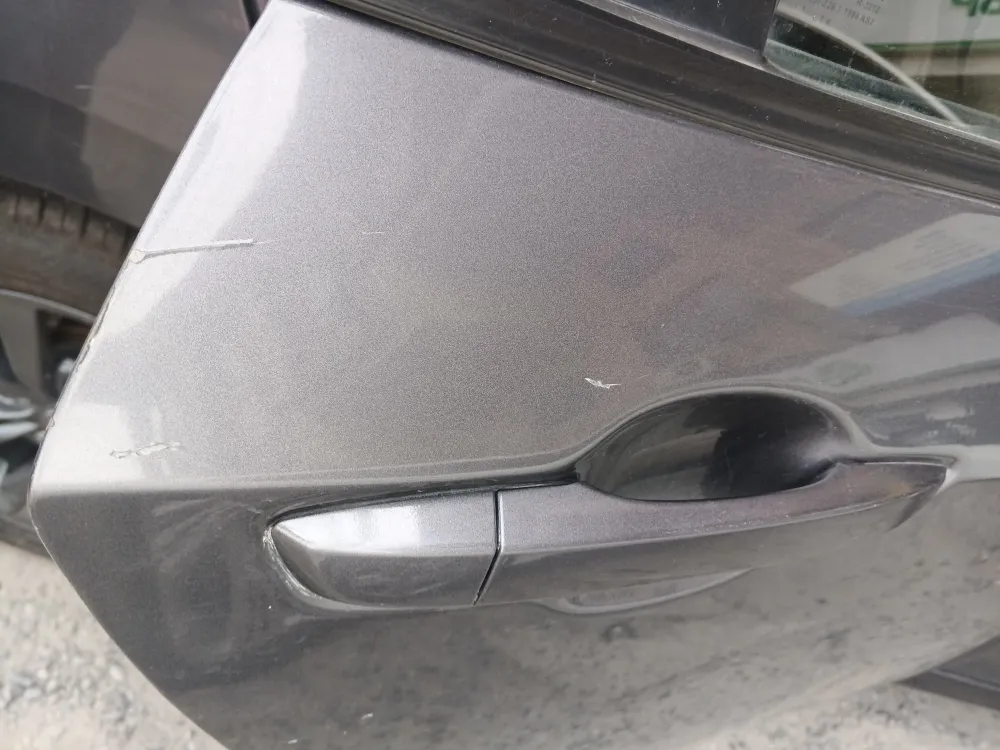 Rear_right_door image