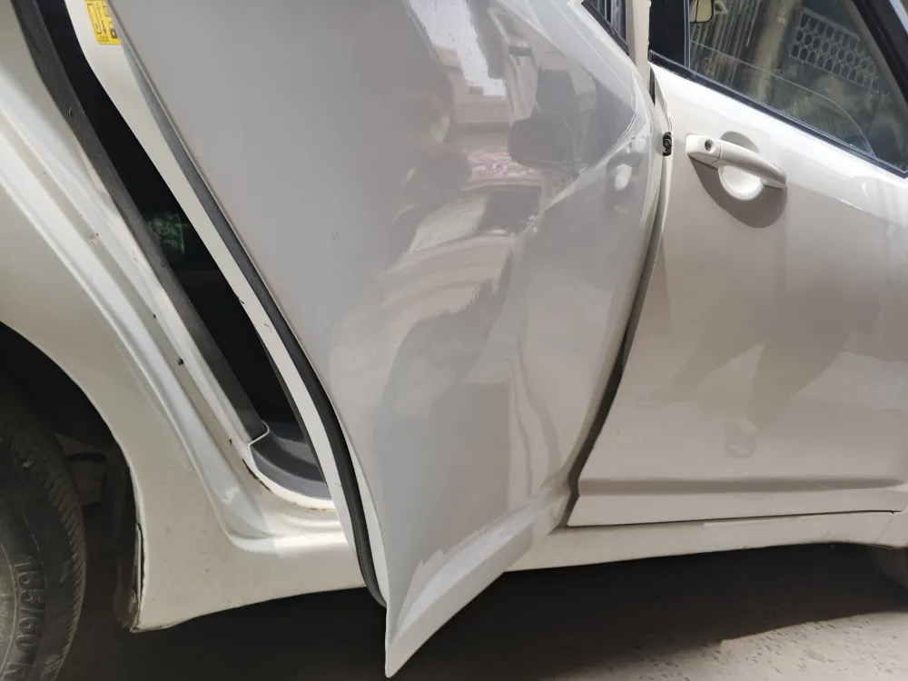 Rear_right_door image