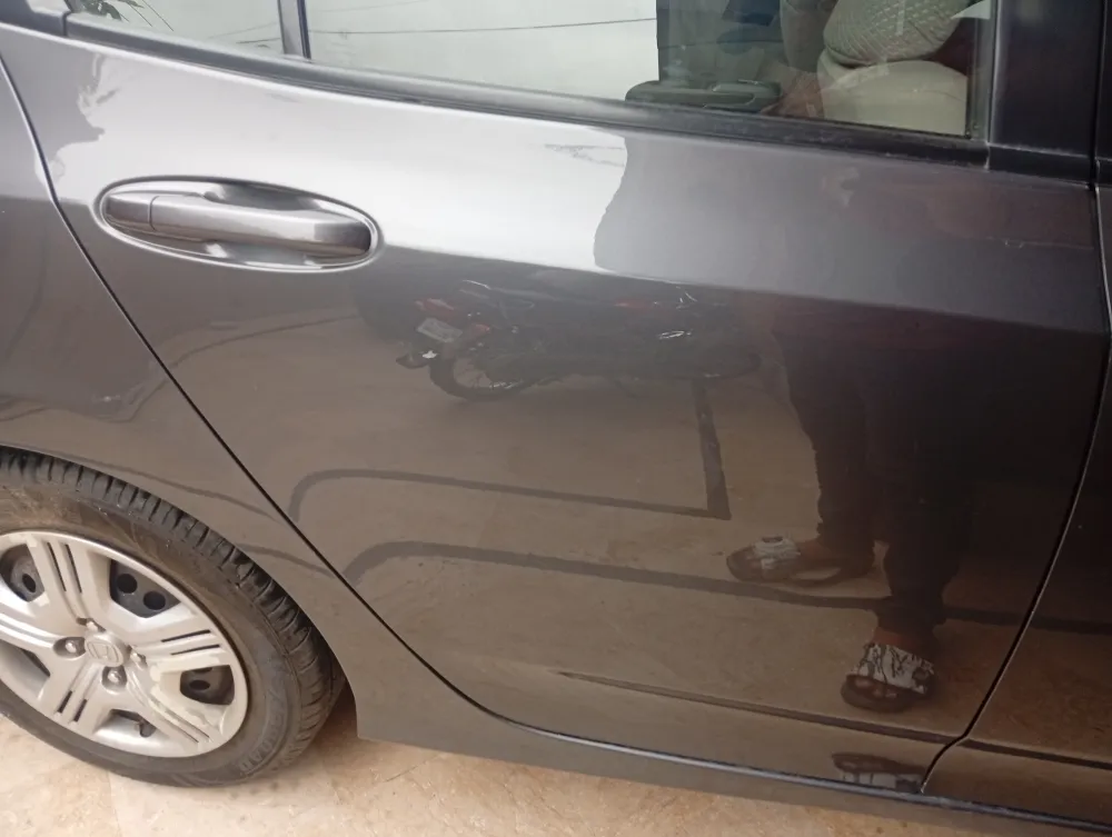 Rear_right_door image