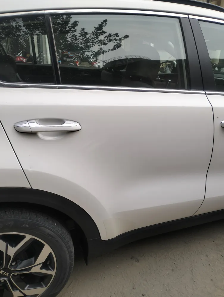Rear_right_door image