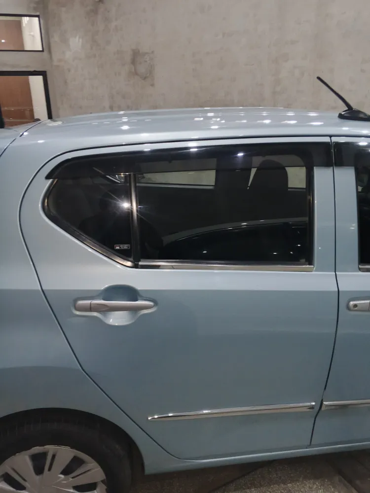 Rear_right_door image