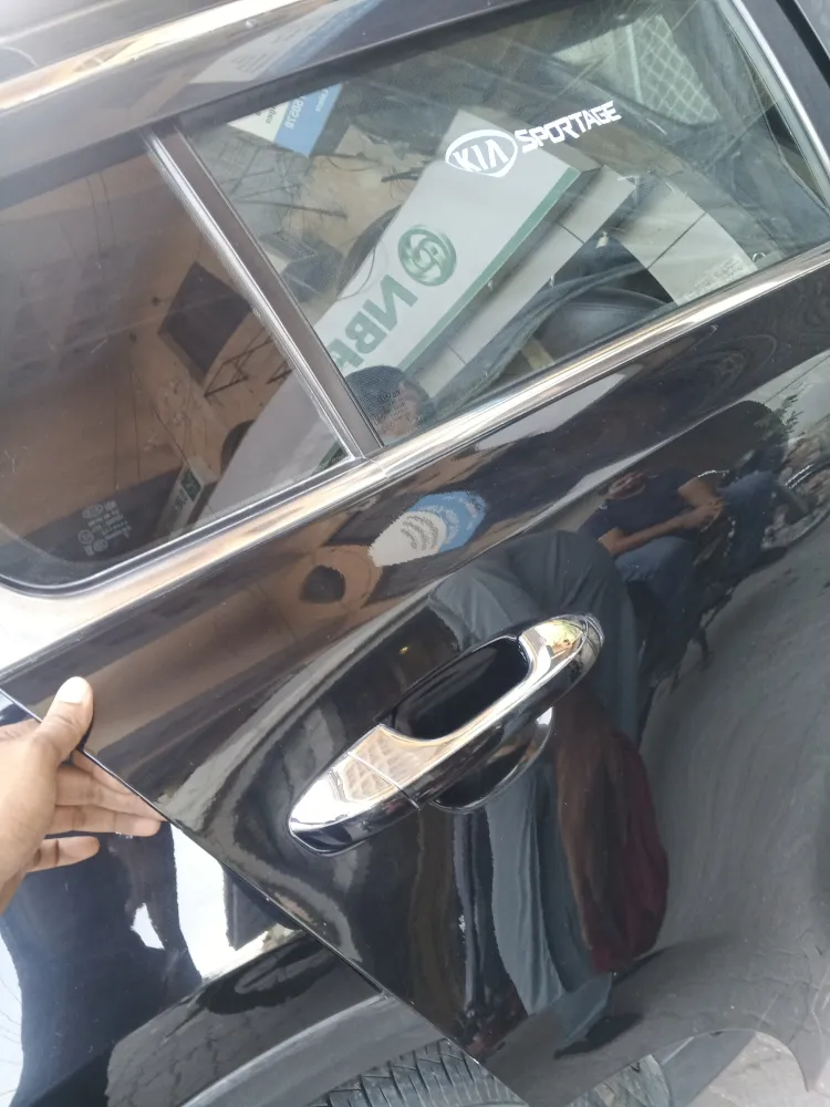 Rear_right_door image