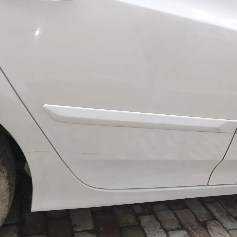 Rear_right_door image