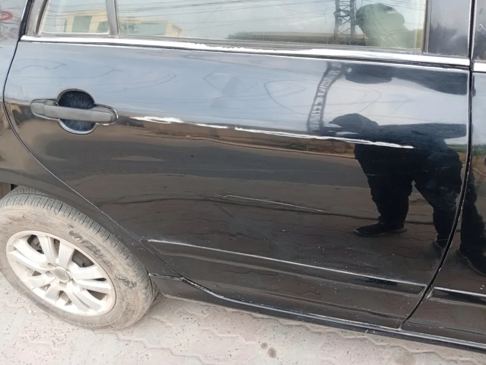 Rear_right_door image