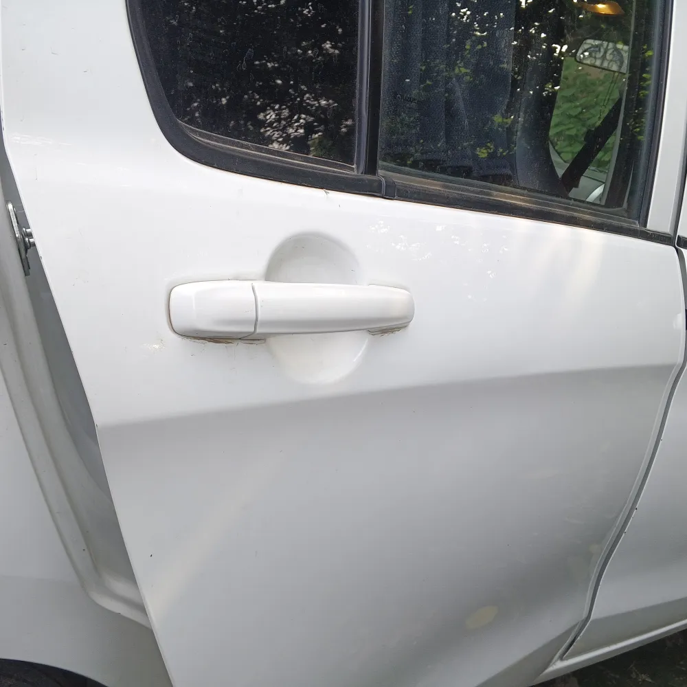 Rear_right_door image