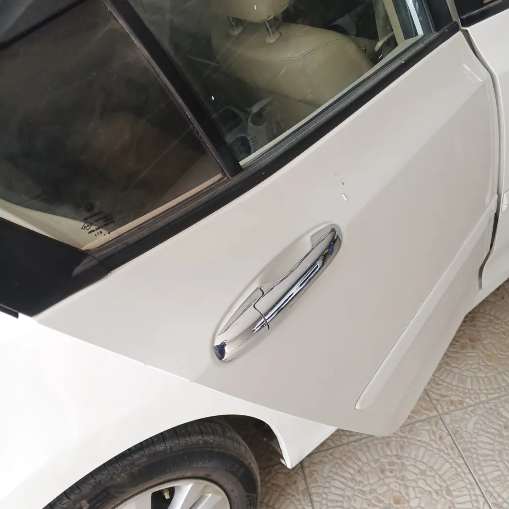 Rear_right_door image