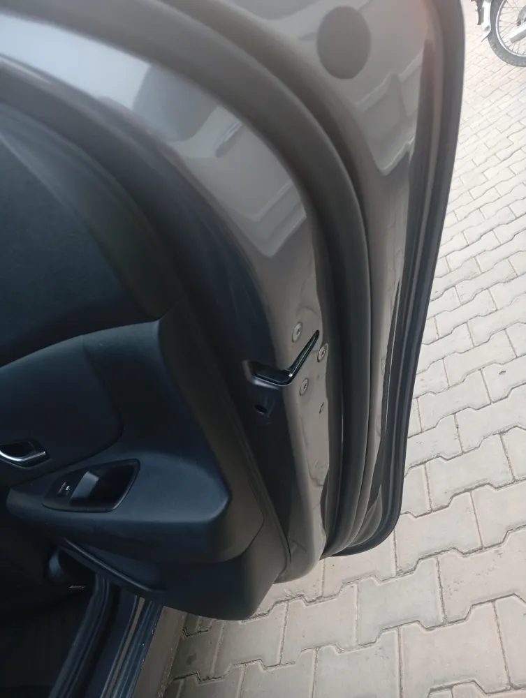Rear_right_door image